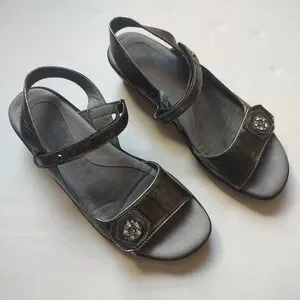 Naot | Shoes | Naot Reserve Slingback Mary Jane Strap  display picture 3
